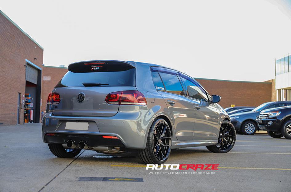 VOLKSWAGEN GOLF MISANO MATTE BLACK